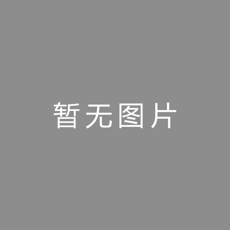 🏆画面 (Frame)詹俊：两个字形容曼联是混乱，阿莫林还要坚持踢三中卫体系吗？